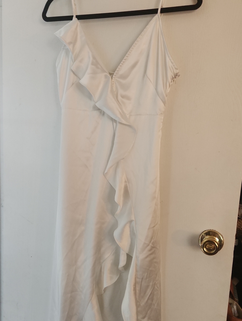 Dress Forum White Ruffle V-Neck Midi Dress
